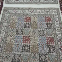 قالی دست بافت طرح خشتی