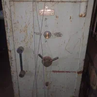 گاوصندوق اسلحه