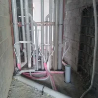 شاگرد برای لوله کشی فاضلاب