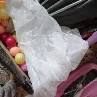 استخر توپ همراه با تخت و توپ