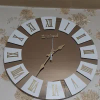 ساعت دیواری