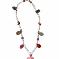 گردنبند|بدلیجات|شاهین‌شهر, نظامی|دیوار