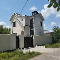 ویلا ۲۵۰متر زمین ۱۳۰متر بنا/استخر