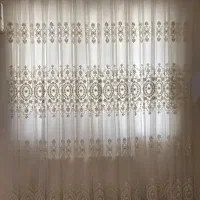 پرده کاملا سالم و تمیز