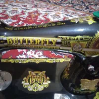 چرخ خیاطی تمیزونوبدون کارکردقیمت ۶میلیون تومان