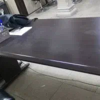 میز و صندلی و فایل اداری