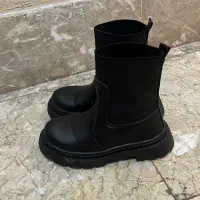 فروش فوری|کیف، کفش، کمربند|رشت, دیانتی|دیوار