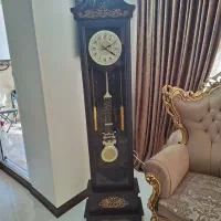 ساعت ایستاده