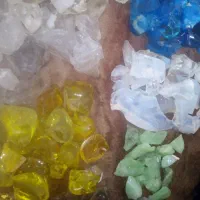 گوهرهای جواهراتی|کلکسیون اشیاء عتیقه|رباط‌کریم, رباط‌کریم|دیوار