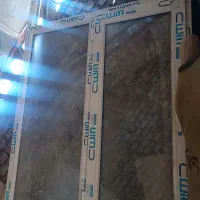 پنجره دوجداره باچارچوب درب چوبی