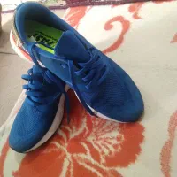 کفش اسپرت در حد نو