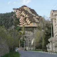 210-متر-تجاری-نوساز-بر-اصلی-لواسان