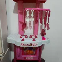 آشپز خونه دخترانه به همراه قابلمه و وسایل