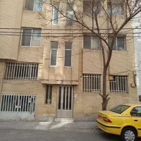 250متر ویلایی در 3طبقه (زیر قیمت منطقه)