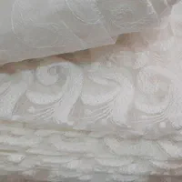یک طاقه پرده نو