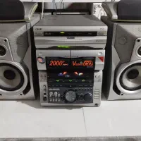 سونی v 818 قدرتمند و غول پیکر