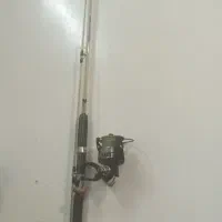 چوب و چرخ ماهیگیری انتظاری