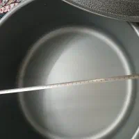 قابلمه|ظروف پخت‌وپز|قم, شهرک مهدیه (مدرس)|دیوار