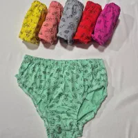 شورت لیفه ای|لباس|قم, ولیعصر|دیوار