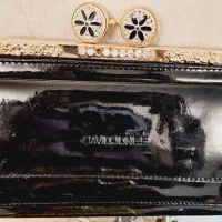 تعدادی کیف و کفش مفت