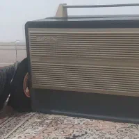 جعبه گرامافون با 85 عدد صفحه