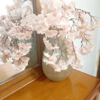 گلدان با گل
