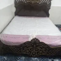 تخت درحدنو تمیز تمیز