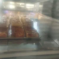 با سلام به یک فروشنده ماهر در قنادی نیازمندیم