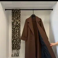 پالتو|لباس|بافق, |دیوار