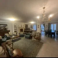 ۲۰۰ متر تک‌واحدی سه‌خواب دنج و خوش‌نقشه طبقه آخر