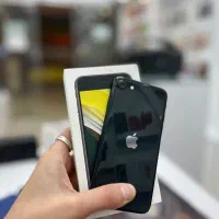 ایفون se 2020 در حد