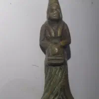 مجسمه فلزی