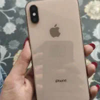 ایفون xs