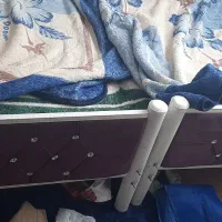 دوعدد تختخواب تک نفره فلزیم محکم سالم باتشک رویال|تخت و سرویس خواب|فردیس, فردیس|دیوار