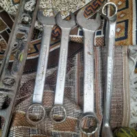 تعدادی آچار بزرگ