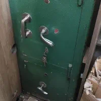 گاوصندوق قدیمی سالم