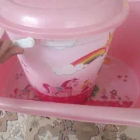 گهواره وسطل و وان نوزاد|کالسکه و لوازم جانبی|قروه, |دیوار