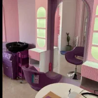 به یک ناخن کار مسلط جهت همکاری نیازمندیم|استخدام درمانی، زیبایی، بهداشتی|تهران, ازگل|دیوار