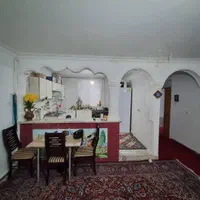 نیازمند پرستار سالمند همراه یک واحد 130 متری|استخدام درمانی، زیبایی، بهداشتی|کرج, حصارک بالا|دیوار