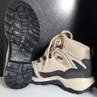 کفش|کیف، کفش، کمربند|اندیشه, اندیشه فاز ۱|دیوار