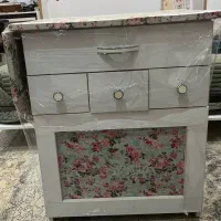 میز اتوی کمد دار و نو