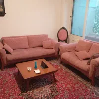 مبل راحتی با میز نهارخوری