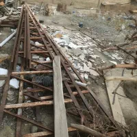 خرپا و درب حیاط