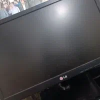 مانیتور بسیار با کیفیت و در حد آک‌LG ال جی