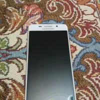 سامسونگ Galaxy A3 با حافظهٔ ۱۶ گیگابایت