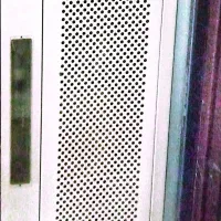 هود بیمکث و تلویزیون