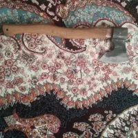 تبر تیز بادسته چوبی پین خورده محکم