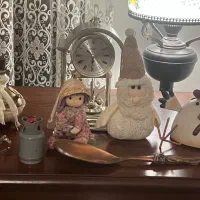 مجسمه قدیمی و دکوری قدیمی