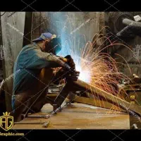 جوشکار جهت ساخت و نصب وال پست