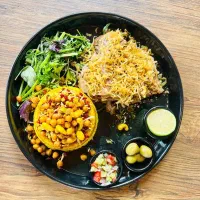 نیرو پرسنل جهت باغ رستوران